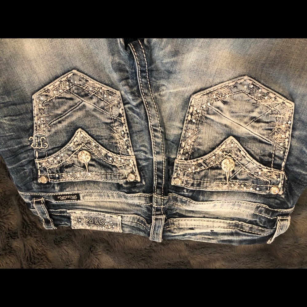 Miss Me Jeans - Buckle